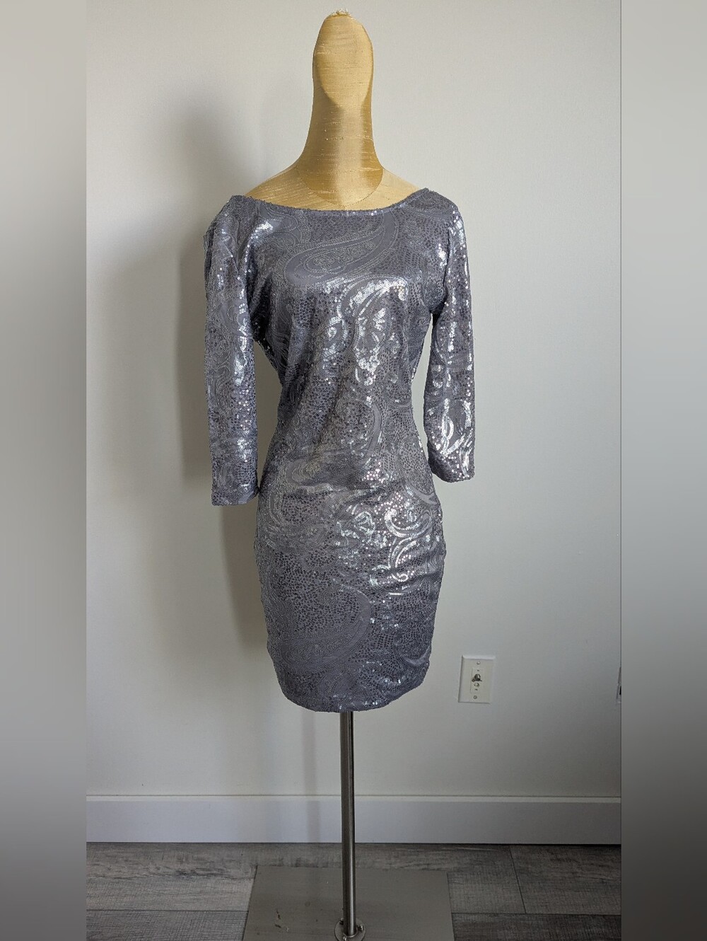 Revamped Silver Sequin Paisley Bodycon Dress - Size Medium